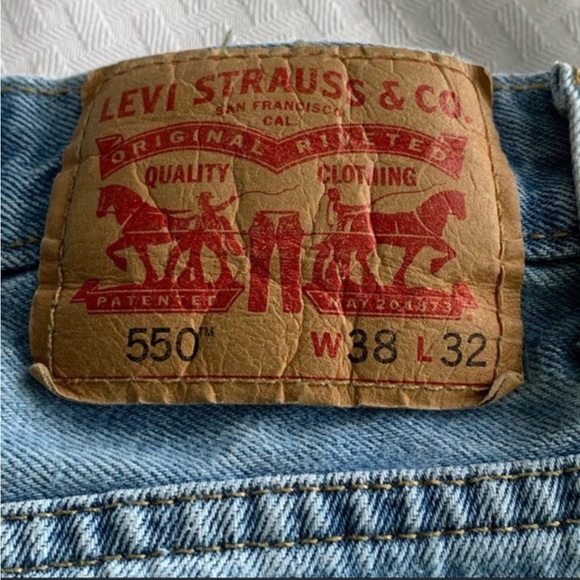 Levi’s 550 relaxed fit denim jeans Men's 38X32 light wash Y2K - Picture 2 of 5